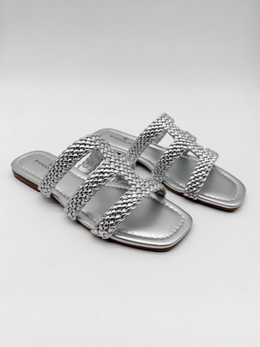 Bandolino Sumer Woven Metallic Slide Sandals Square Toe Flat Silver 6.5 NEW